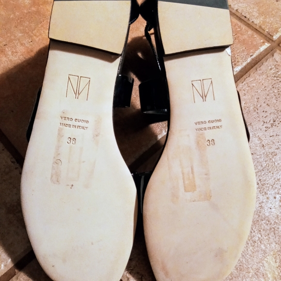 Tamara Mellon Black Patent Leather Gladiator Sandals - Picture 8 of 9